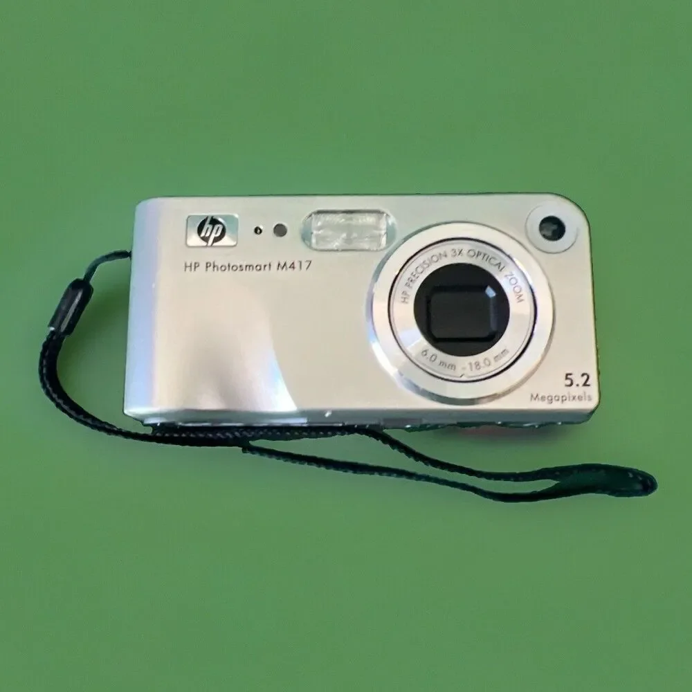 HP PhotoSmart M417 5.2MP Digital Camera - Silver